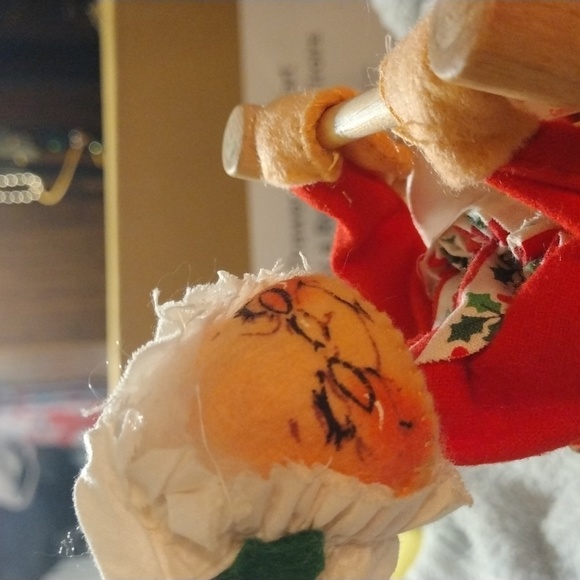 Bin40 Vintage Anna Lee Santa &Mrs. Claus Rocking chair dolls - Picture 6 of 6